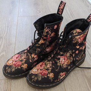 Dr. Martens 11821 Floral Victorian Canvas 1460 Combat Boots